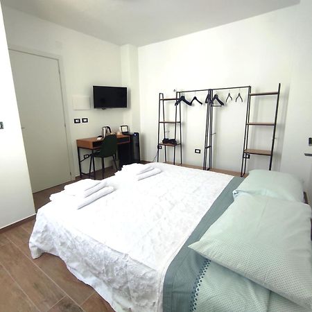 Residenza Sciarra Hotell San Benedetto del Tronto Exteriör bild